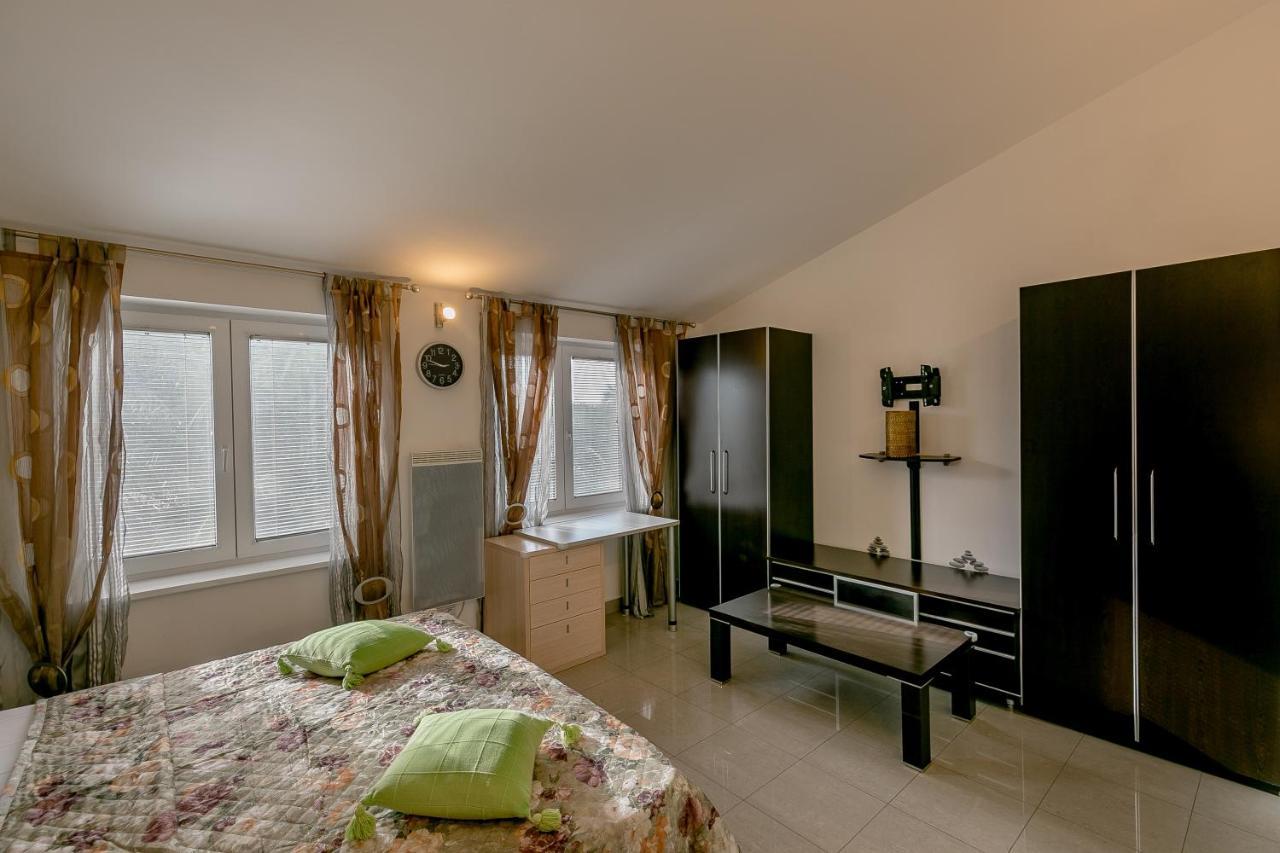 Olive Garden Apartment Petrovac Buitenkant foto