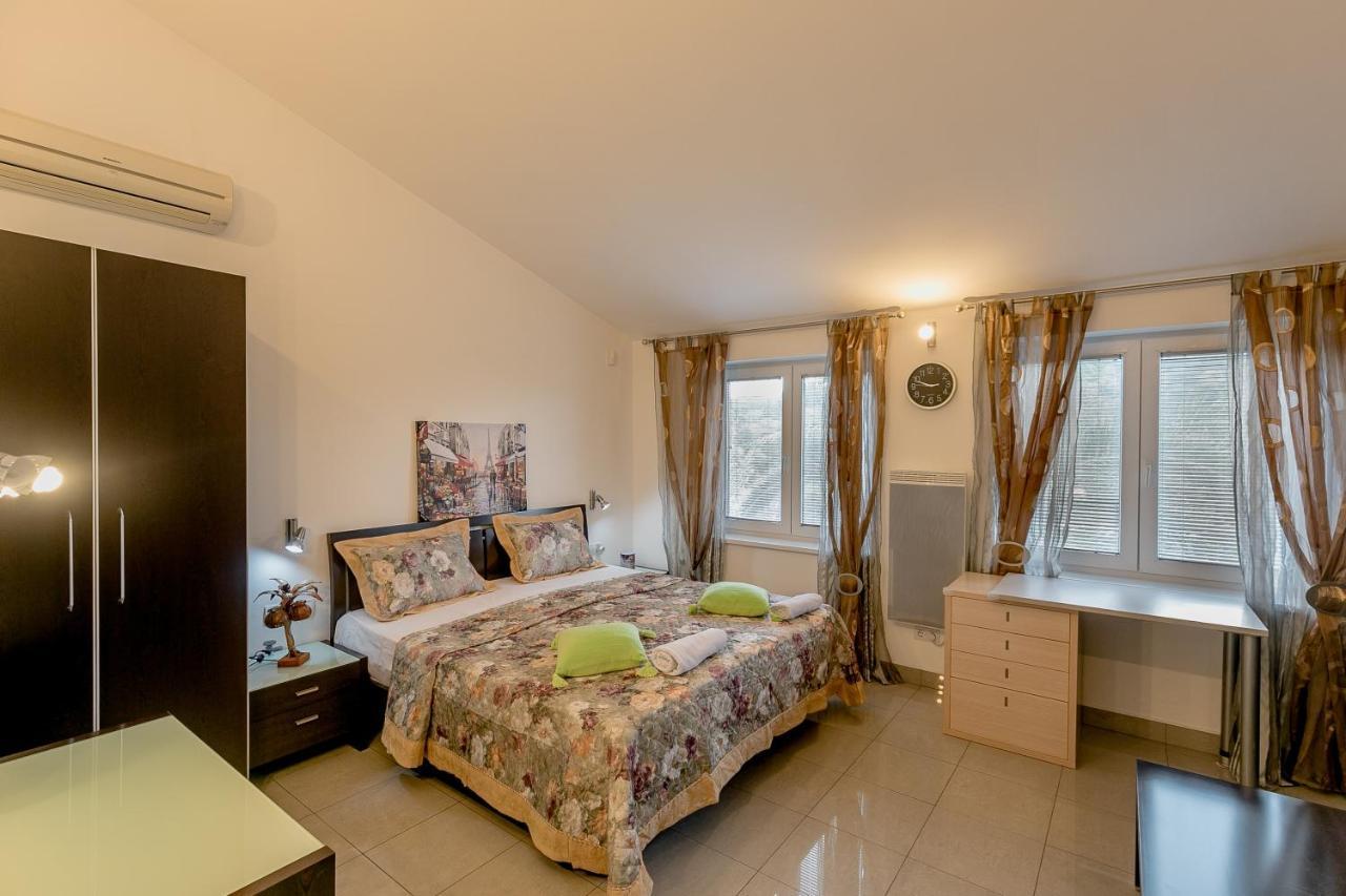 Olive Garden Apartment Petrovac Buitenkant foto