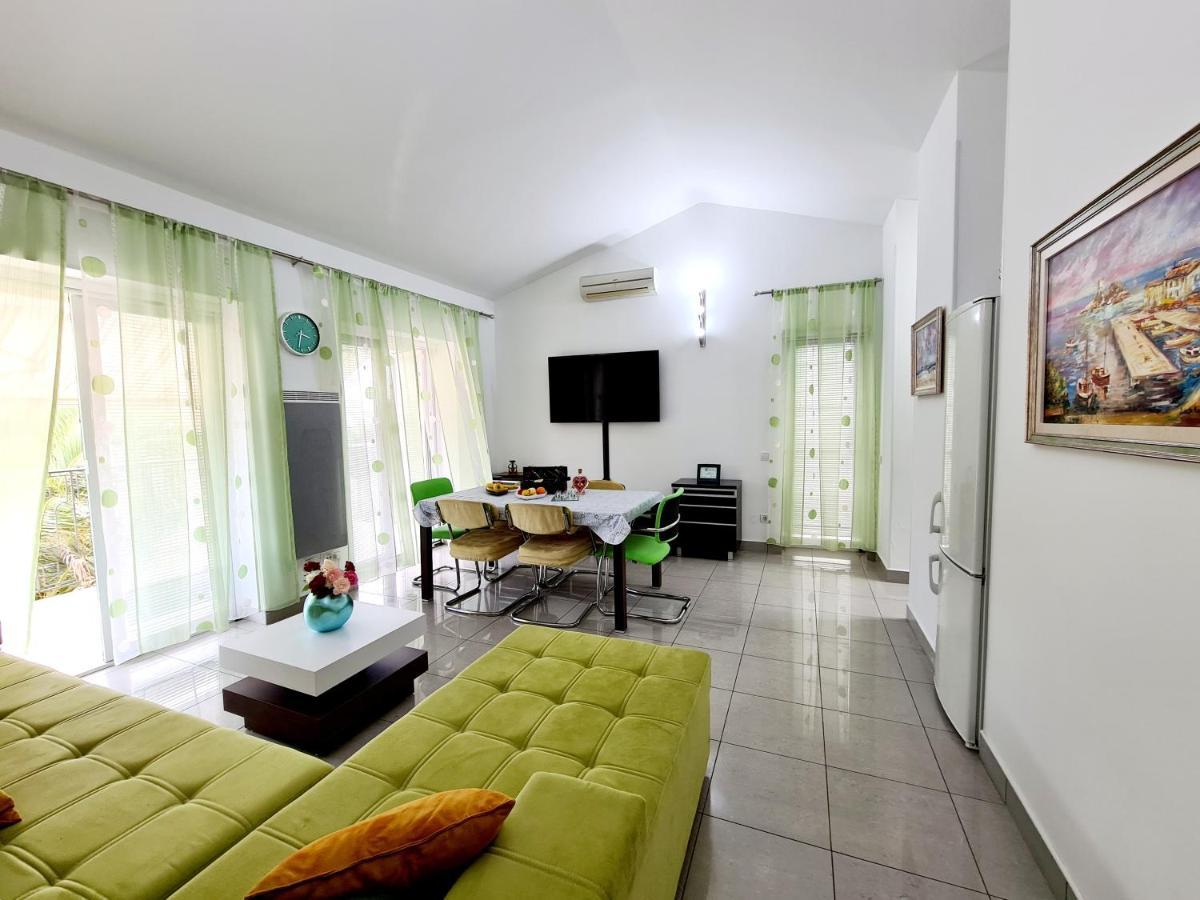 Olive Garden Apartment Petrovac Buitenkant foto