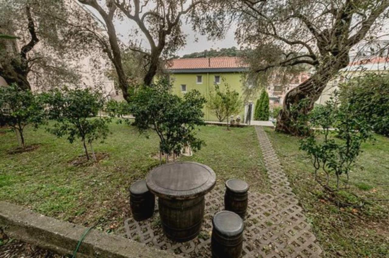 Olive Garden Apartment Petrovac Buitenkant foto